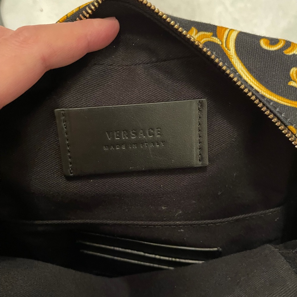 Versace Final Markdown - image 5